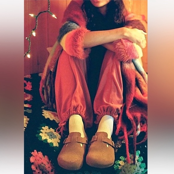 Birkenstock Boston Suede Embossed Clogs Size 8 NEW - Picture 2 of 16